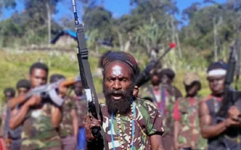  Sadis, KKB Tembak Satu Keluarga Kepala Desa di Papua