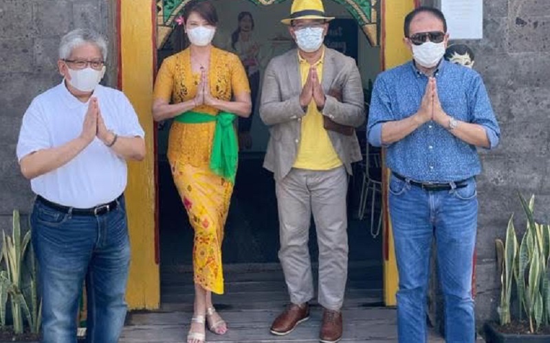  WORK FROM BALI: Ridwan Kamil dan Direksi BJB Pilih Gelar Raker di Warung Teh Manis