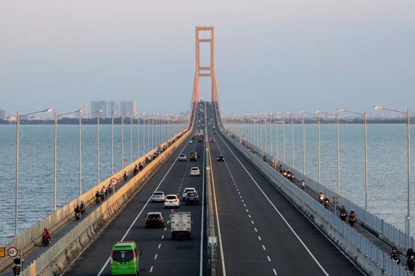  Penyekatan dan Tes Antigen di Jembatan Suramadu, 70 Orang Positif Covid-19