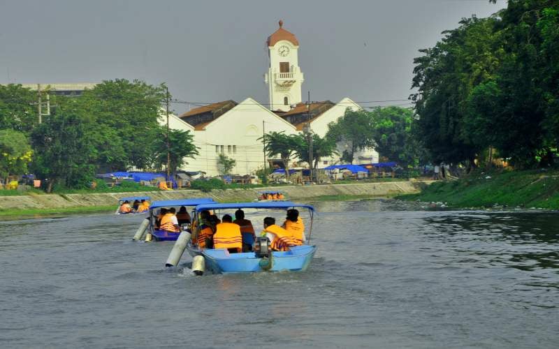  Pemkot Surabaya & Pelindo III Mau Kembangkan Wisata Susur Sungai Kalimas