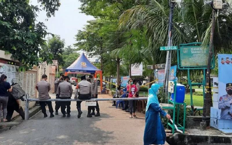  Kayu Putih Lockdown, 60 Personel Polisi Disiagakan 