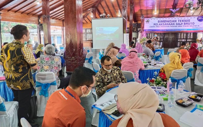  Bank Jateng dan Dinas Pendidikan Gelar Bimbingan Teknis Pelaksanaan Gaji Bruto