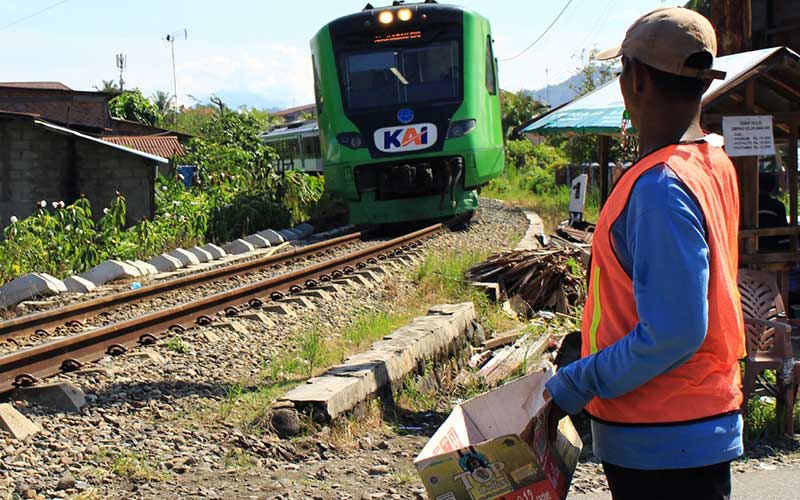  Penjagaan Pelintasan Sebidang Kereta Api Secara Nasional Masih Minim