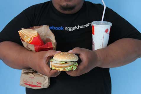 Makanan cepat saji atau junk food memiliki efek samping yang kurang baik bagi tubuh/Bisnis/Yayus Yuswoprihanto