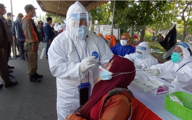 Penyekatan Suramadu Dapati 239 Orang Positif Rapid Antigen