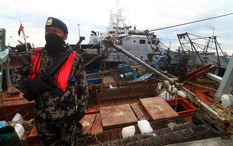  19 Kapal Ikan Ilegal Berbendera Malaysia, Vietnam dan Filipina Ditangkap di Perairan Natuna