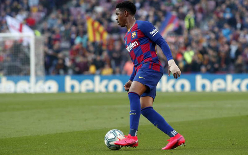  Milan & Barcelona Sepakati Kepindahan Bek Junior Firpo