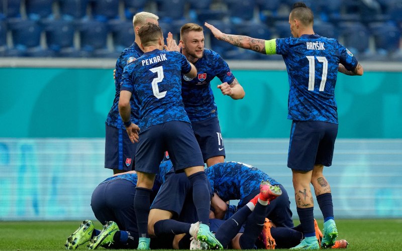  Kalahkan Polandia 2-1, Pelatih Slovakia: Matikan Pergerakan Lewandowski