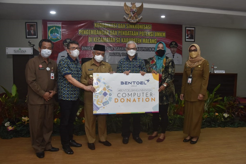  Bentoel Group Kembali Gelar Donasi Komputer untuk 70 UMKM Kabupaten Malang