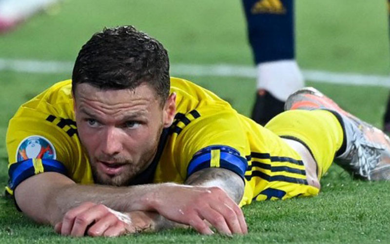  Gagal Jebol Gawang Spanyol, Striker Swedia Berg Dihina di Dunia Maya