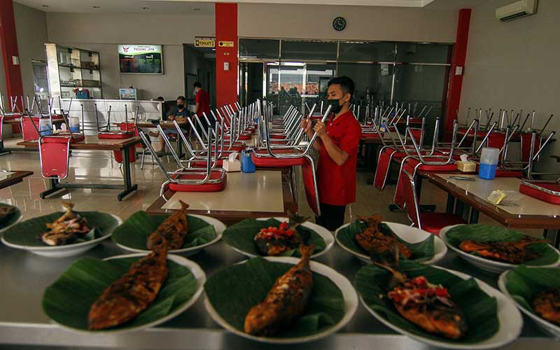  Pemerintah Kota Depok Melarangan Layanan Makan di Tempat