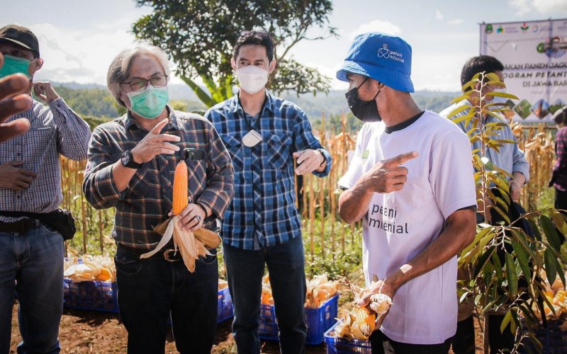  Petani Milenial Binaan Dinas TPH Jabar Sukses Panen Jagung