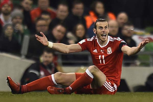  Gareth Bale Tegaskan Tetap Bermain untuk Wales