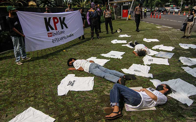  Buruh Gelar Unjuk Rasa Atas Upaya Pelemahan KPK