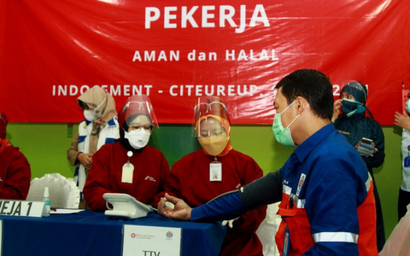  Lapor ke Jokowi, Kadin: 28.400 Perusahaan Daftar Vaksin Gotong Royong