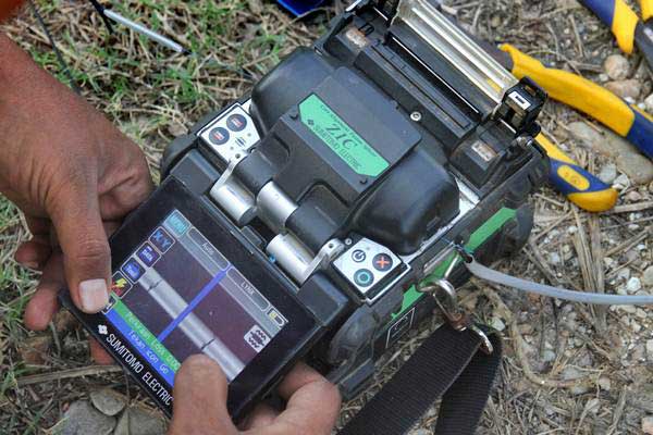  PERTUMBUHAN FIXED BROADBAND : Prospek Cerah Bisnis Internet