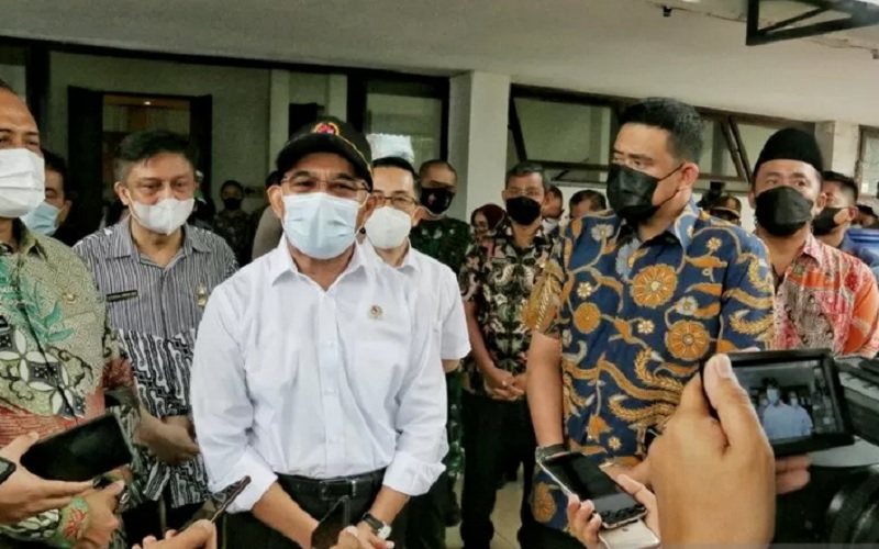  Menko PMK Pastikan Penyaluran Bansos Paling Lambat Pekan Kedua Juli 2021 