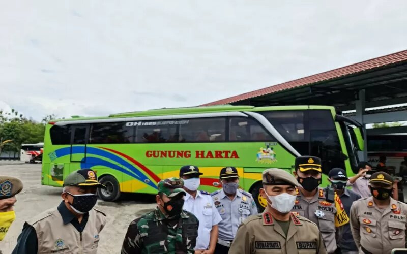  Tujuh Bus Wisatawan Nekat Melancong ke Gunung Kidul, Begini Nasibnya