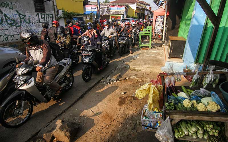  Ada Penyeketakan PPKM Darurat, Jalur Alternatif Menuju Jakarta Ramai