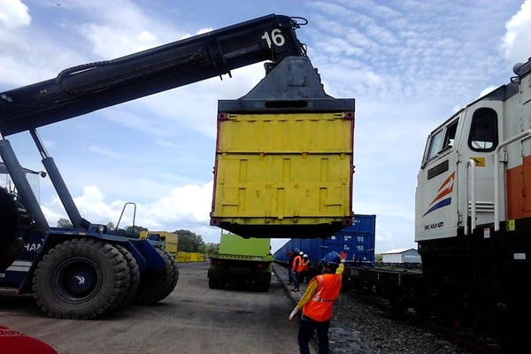 PT KAI Divre III menggenjot usaha angkutan batu bara dengan menggandeng PT Gumay Prima Energi (PGE), anak usaha PT Royaltama Mulya Kencana (RMK)./Istimewa
