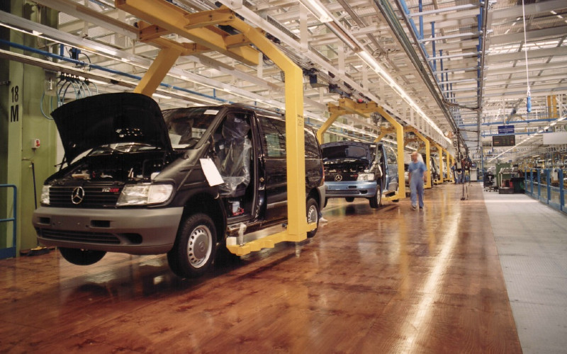  Semester I/2021, Penjualan Global Mercedes-Benz Tembus 1 Juta Unit