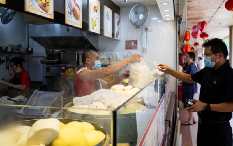  Menuju New Normal, Singapura Mulai Longgarkan Pembatasan di Restoran Pekan Depan
