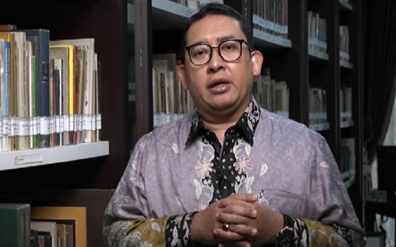  Fadli Zon Aneh dengan Pernyataan Luhut Soal Kedatangan TKA China