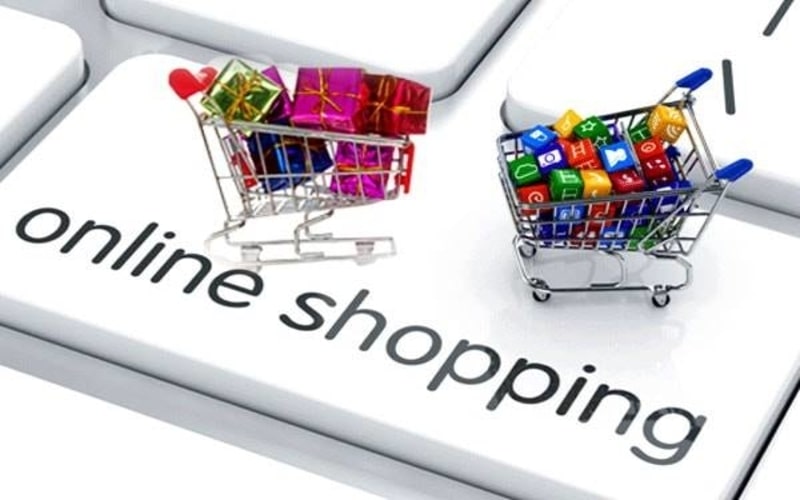  PENGUATAN EKONOMI DIGITAL : Jasa Logistik Topang E-Commerce