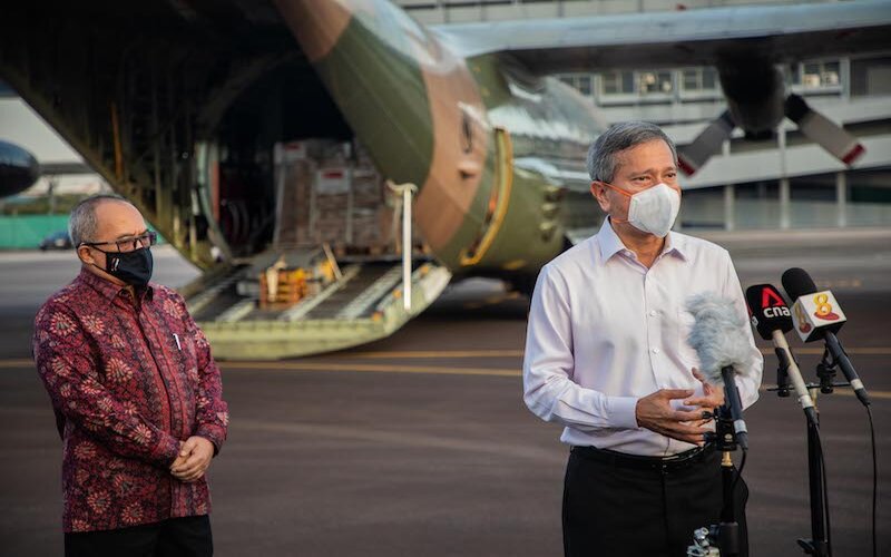  Singapura Kirimkan Bantuan Oksigen dan APD untuk Indonesia