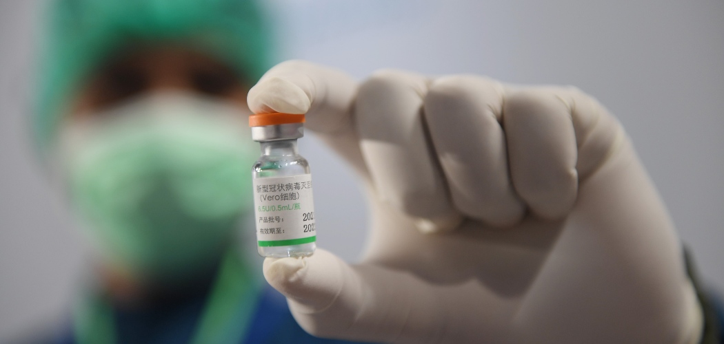  Pro Kontra Vaksin Berbayar dan Booster Kinerja Saham Kimia Farma (KAEF) 