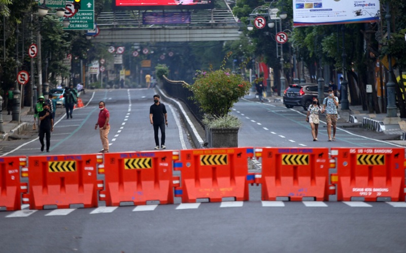  Mobilitas Makin Tinggi, Pemkot Bandung Evaluasi Penerapan Penyekatan Jalan