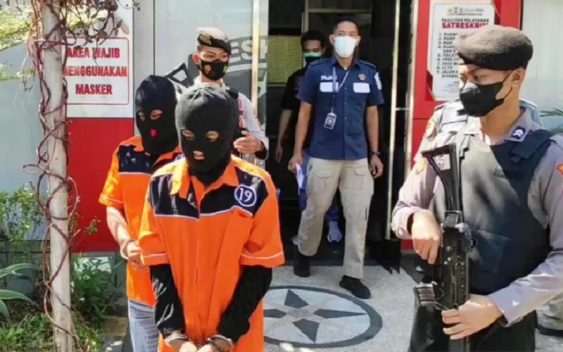  Polisi Tangkap 3 Tersangka Pelaku Kericuhan PPKM Darurat di Surabaya