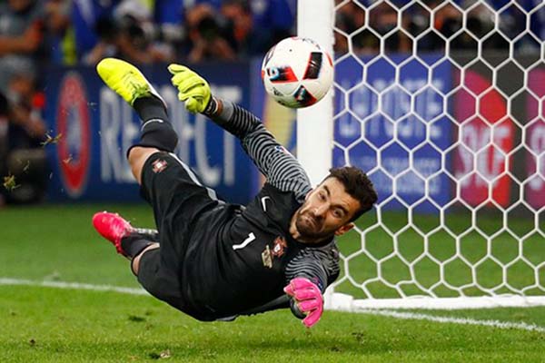  Datang ke Roma, Ini Komentar Rui Patricio Soal Mourinho