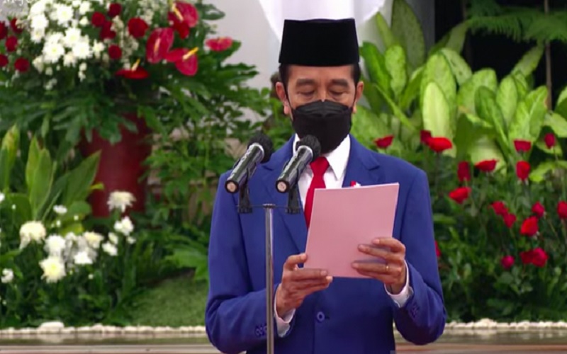 Presiden Joko Widodo dalam Peringatan ke-75 Hari Bhayangkara di Istana Negara, Jakarta, Kamis (1/7/2021)./Antara 