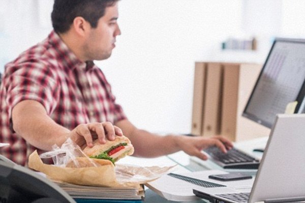  Simak! 3 Tips Tetap Sehat dan Kurangi Obesitas Selama WFH