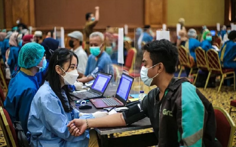 Warga Bogor, Mulai Senin Ada Vaksin Massal Dosis 1 dan 2 di Puskesmas