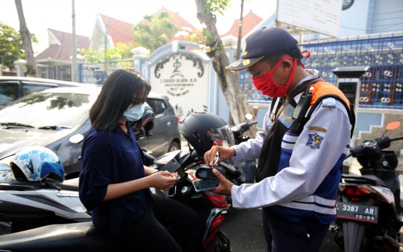  Sistem Parkir di Kota Surabaya Adopsi Protokol Kesehatan