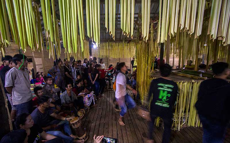  Masyarakat Dayak Gelar Tradisi Tahunan Aruh Bawanang