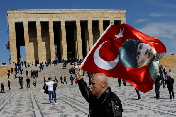  Turki Kecam Uni Eropa yang Bolehkan Larangan Berhijab 