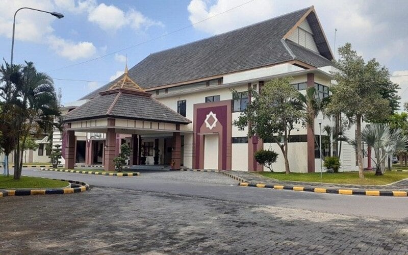  Asrama Haji Madiun Dijadikan RS Lapangan