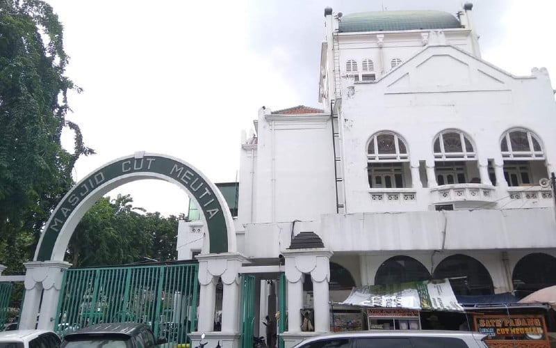  Anies Tegur Pengurus Masjid Gelar Salat Id Berjemaah