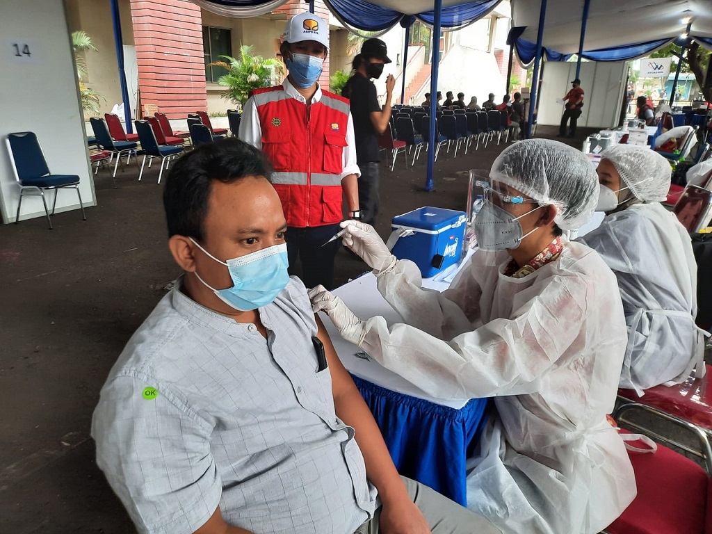  Dukung Percepatan Vaksinasi Nasional, Brantas Abipraya Gelar Vaksin COVID-19 Gratis