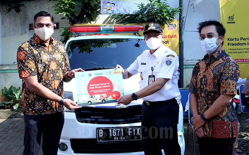  Mobil Klinik Indosat Ooredoo Gelar Vaksinasi