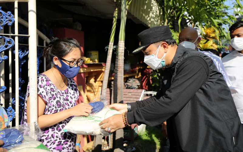  Bantuan Beras PPKM di Jatim Didistribusikan, Target Bulog 3,1 Juta KPM