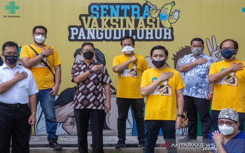  Menkes Tinjau Layanan Sentra Vaksinasi Pangudi Luhur 