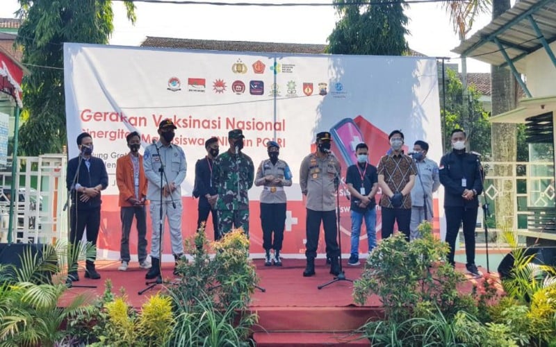  Sinergi TNI Polri dan Jasa Raharja Gelar Vaksinasi Mahasiswa