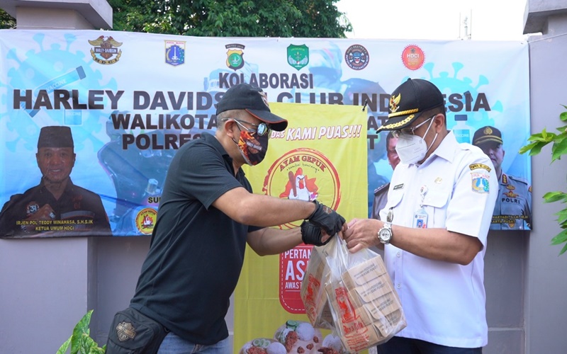  Komunitas Harley Davidson dan Ayam Gepuk Pak Gembus Dukung Vaksinasi di Jakpus