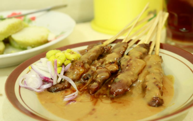  Wisata Kuliner Legendaris Jepara, Sate Kerbau H. Darno