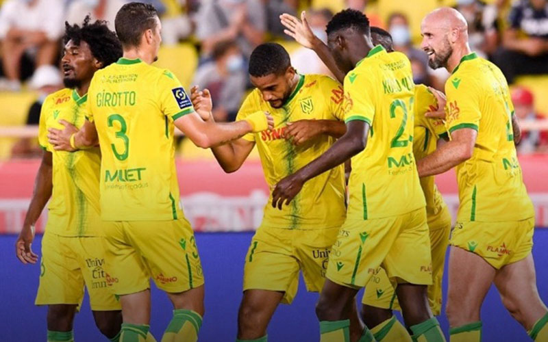 Para pemain klub Ligue 1 Prancis Nantes merayakan gol ke gawang Monaco./Ligue1.com