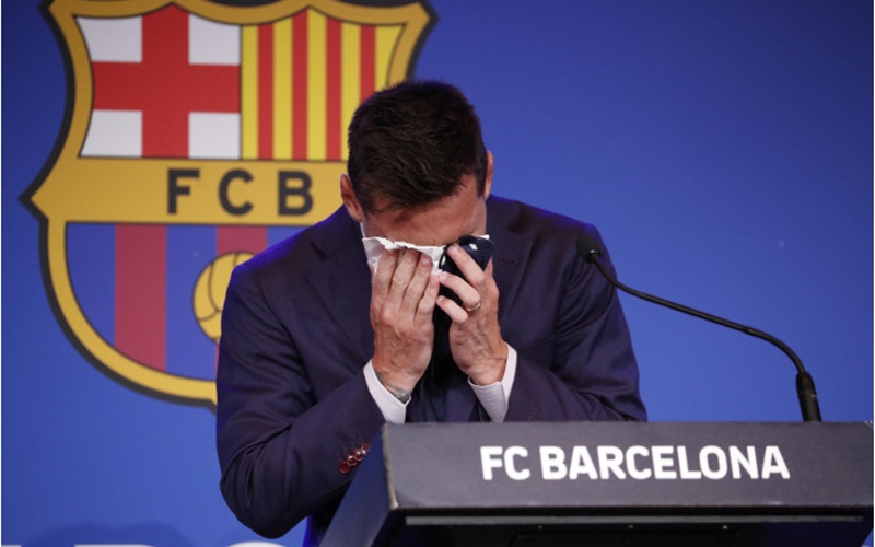  Sambil Berlinang Air Mata, Messi Ucapkan Salam Perpisahan ke Barcelona